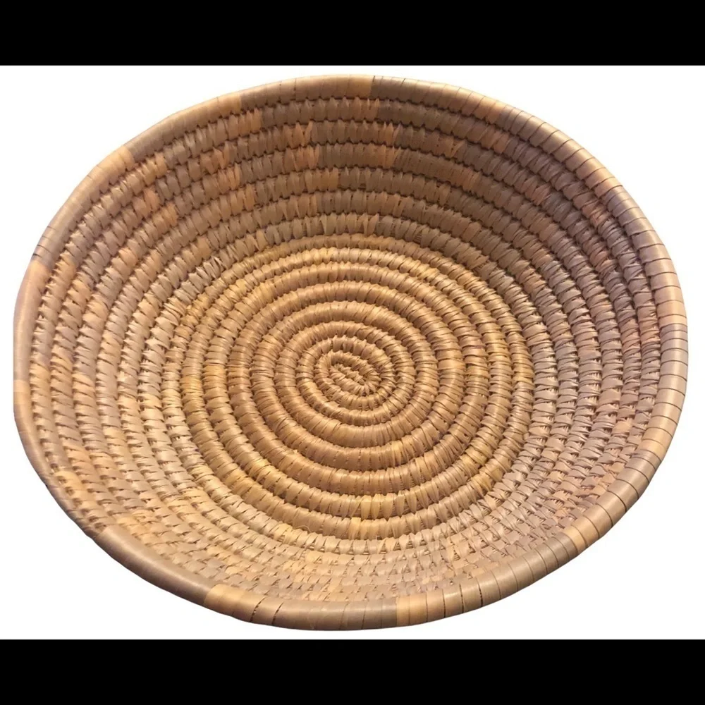 NEW Large Handwoven Round Basket Natural Boho Bohemian Storage Centerpiece